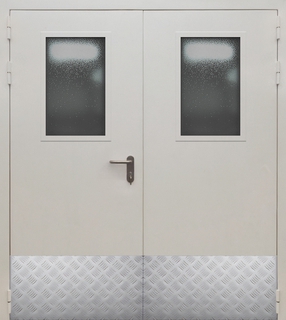 Остекленная двустворчатая пожаростойкая дверь EI-60 с отбойными пластинами