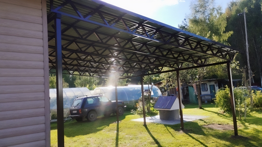 Навес дял двора частного дома, кровля - профлист