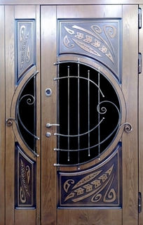 Металлическая полуторная термодверь с решетками и стеклопакетами (фрезерованные панели МДФ) Металлическая полуторная термодверь с решетками и стеклопакетами (фрезерованные панели МДФ)